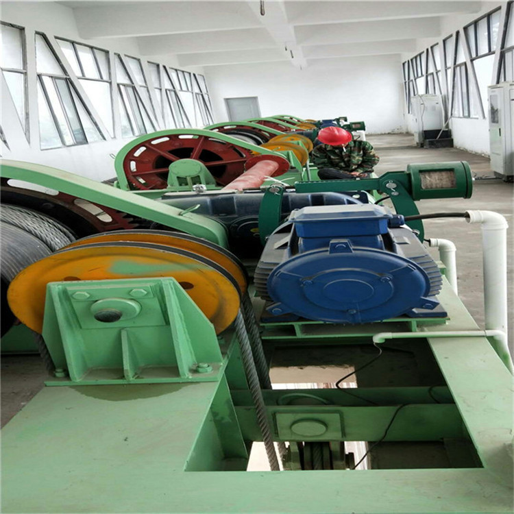 ��P���]�C